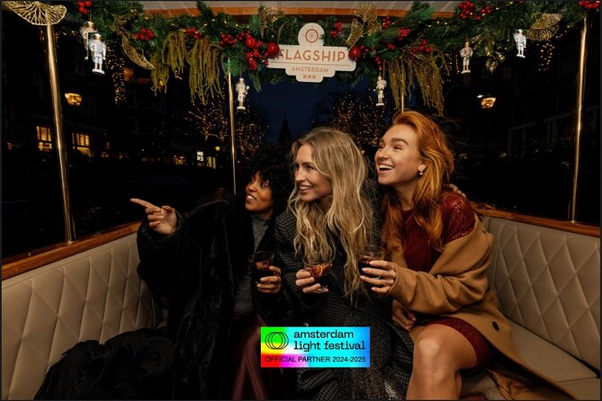 Amsterdam Light Festival: Heated Boat Cruise + Hot Drinks & Bite - The best departure time for your evening