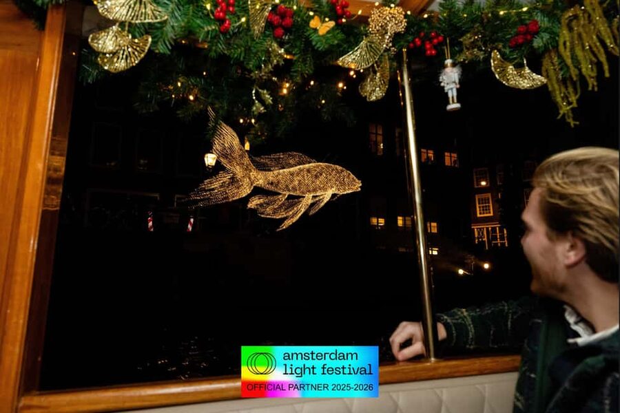 Amsterdam: Light Festival Heated Cruise with Drinks Option - Who will enjoy this Amsterdam Light Festival cruise?