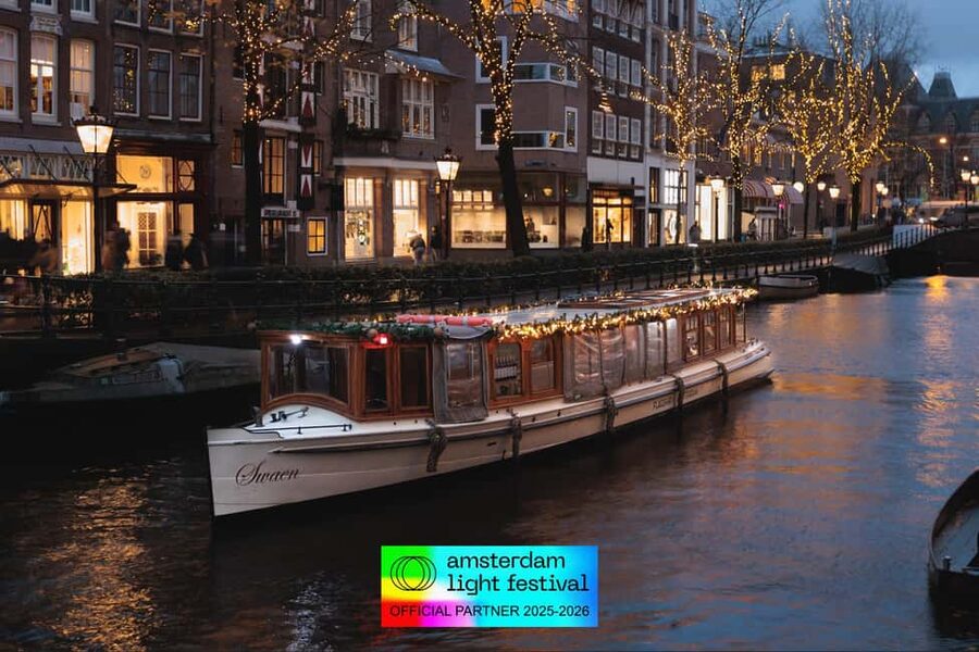Amsterdam: Light Festival Heated Cruise with Drinks Option - Is the $31 price good value?