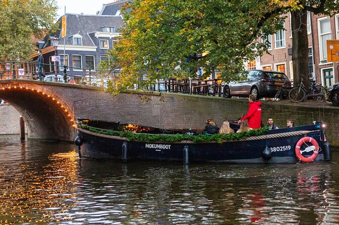 Amsterdam: Light Festival Open Boat - Unl. Drinks Option - Mokumboot and the Broader Canal Network