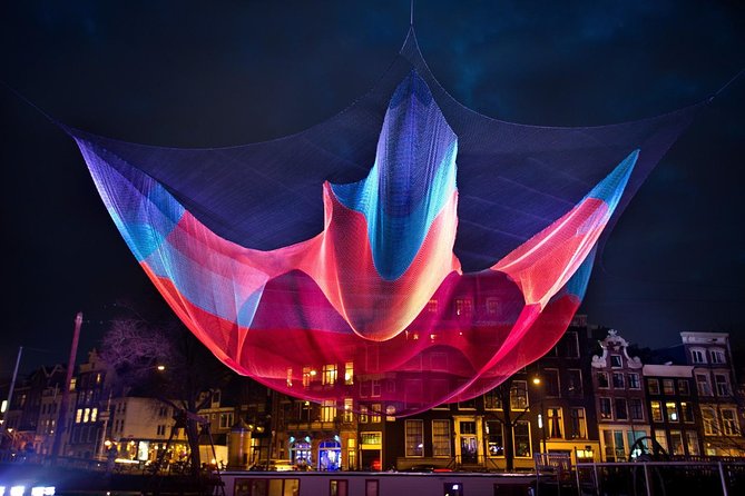 Amsterdam Light Festival Private Cruise With Welcome Drink - Key points at a glance
