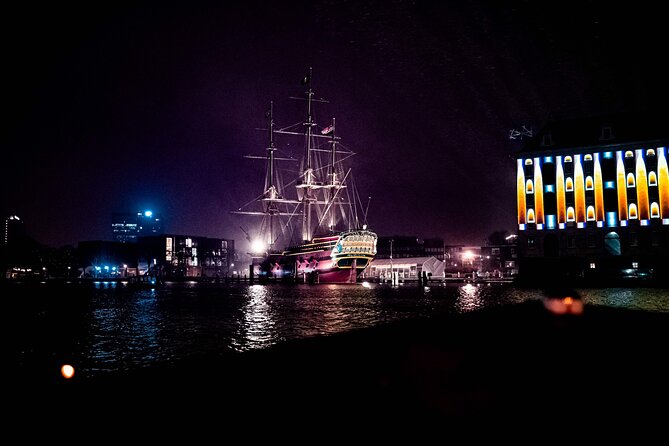 Amsterdam: Light Festival Shared Boat with unlimited drinks - The hosts make the short cruise feel personal