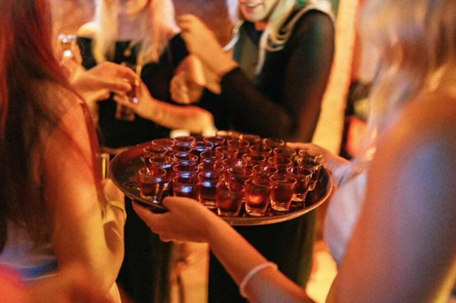 Amsterdam: Ludwig's Red Light Pub Crawl with VIP Club Entry - Starting in Amsterdam’s Red Light District