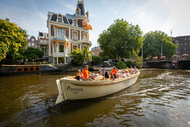 Amsterdam Luxury Canal Cruise + Unlimited Drinks & Bites option - Why a canal cruise is one of Amsterdam’s best first activities