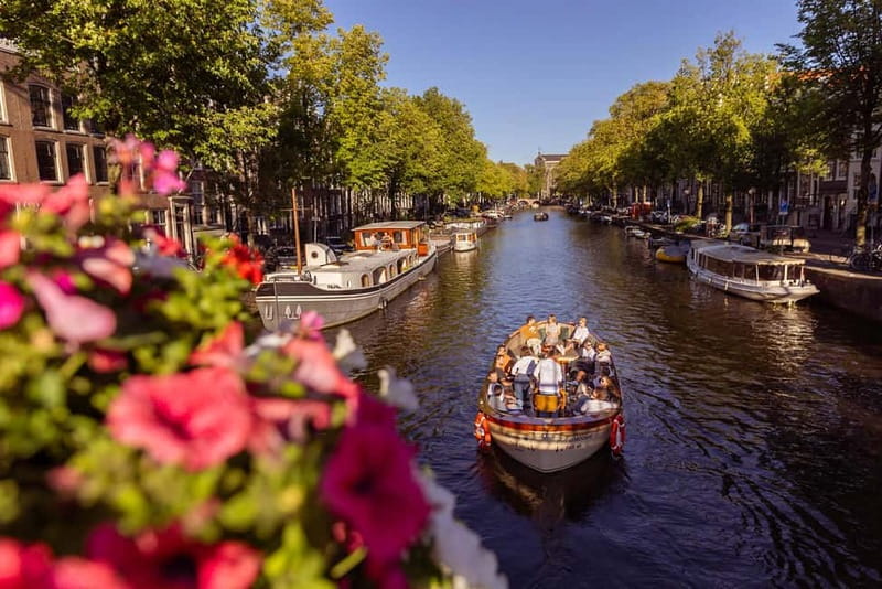 Amsterdam: Luxury Canal Cruise with Optional Snacks & Drinks - Prinsengracht and the Anne Frank Area