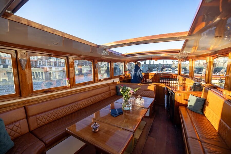Amsterdam: Luxury Canal Cruise with Optional Snacks & Drinks - Museums, Eastern Docks, and Oudeschans