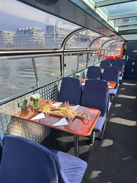Amsterdam: Luxury Cheese & Wine Canal Cruise - Setting out from the H’Art Museum dock