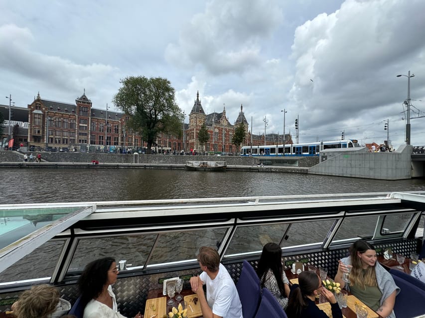 Amsterdam: Luxury Cheese & Wine Canal Cruise - My booking advice
