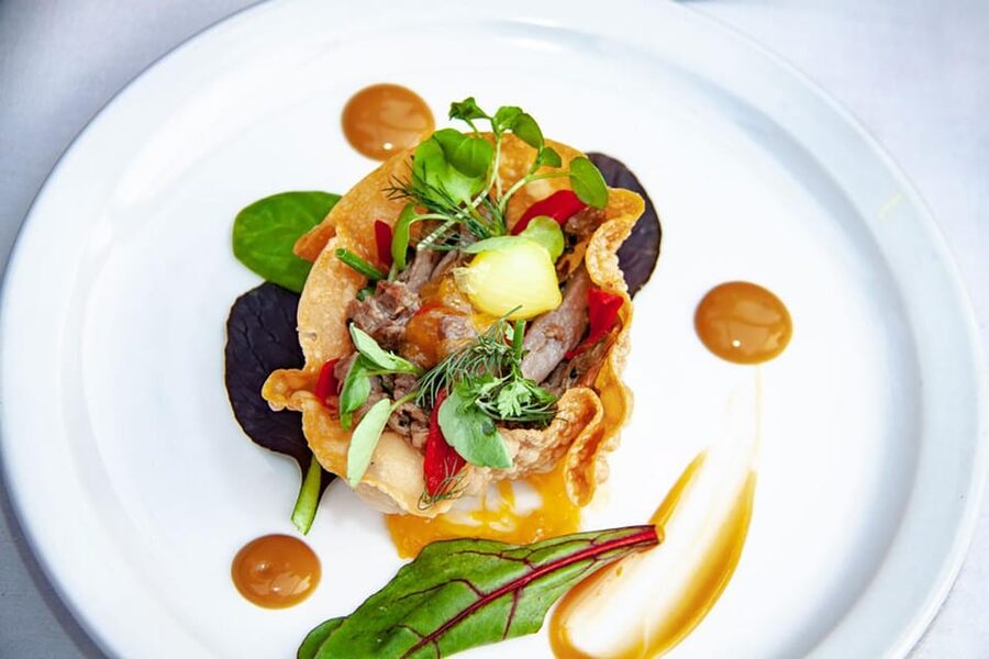 Amsterdam: Luxury Saloon Boat Cruise with 3-Course Dinner - Cruising Amsterdam’s UNESCO Historic Center