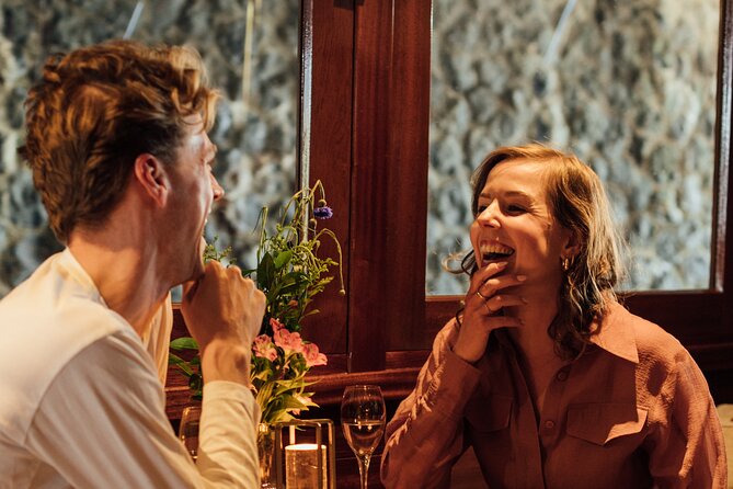 Amsterdam: Luxury Saloon Boat Cruise with Cocktails & Waffle - Drinks, cocktails, and the waffle question