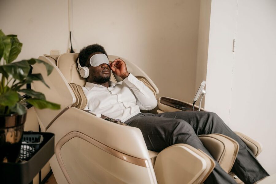 Amsterdam: Massage Session - The 3D relaxation capsule and 8D audio