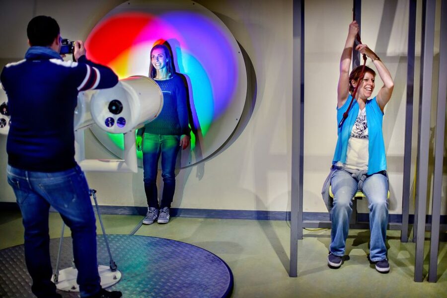Amsterdam: NEMO Science Museum Ticket - Bridges, illusions, lightning, and everyday questions