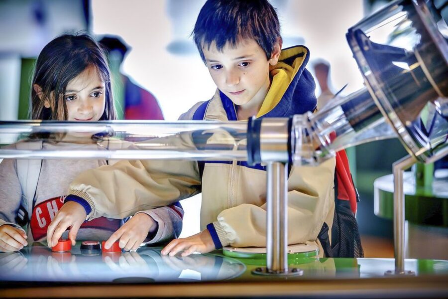 Amsterdam: NEMO Science Museum Ticket - Workshops, videos, and live demonstrations