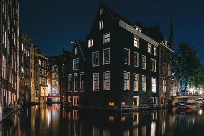 Amsterdam Night Photography Workshop with a Professional - David’s teaching style and experience