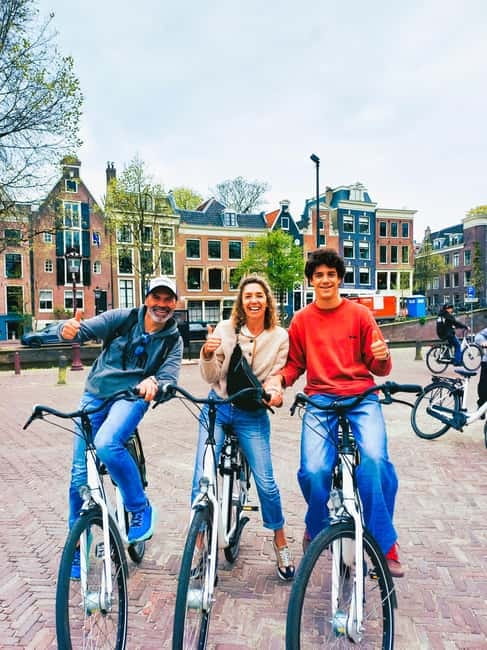 Amsterdam: Off the Beaten Path Bike Tour in French - The final guided section and return to the shop