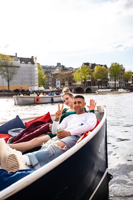 Amsterdam:Old City Canal Cruise with Live Guide and Open Bar - Key Things To Know Before You Go