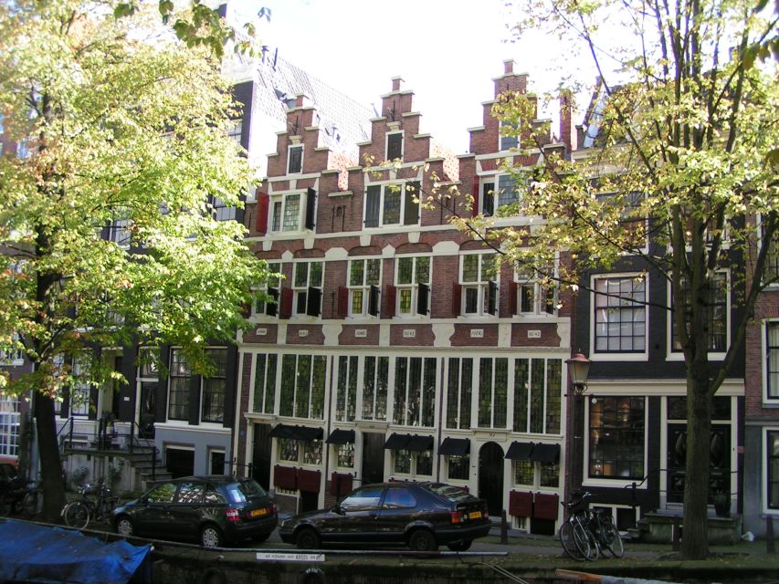 Amsterdam Old City Private Walking Tour - The medieval center and old city wall