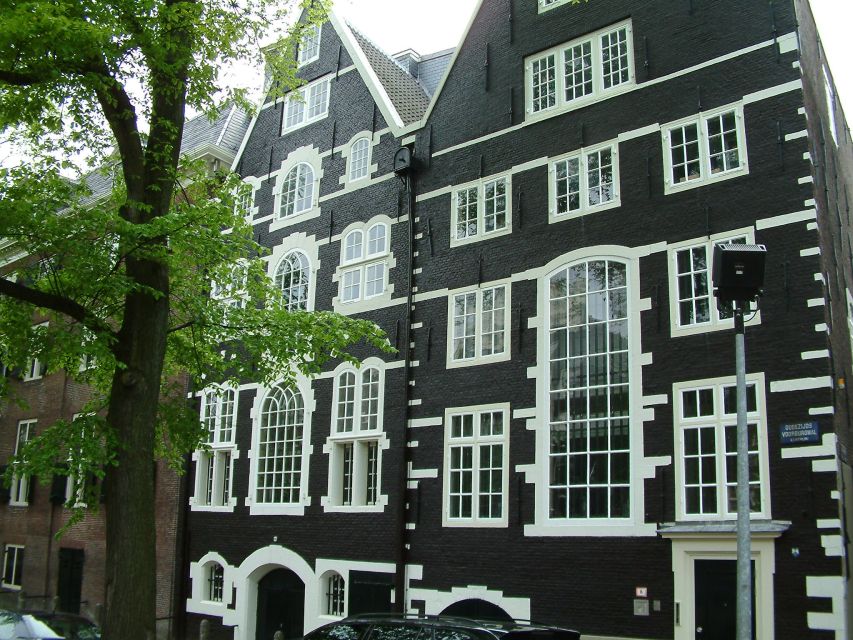 Amsterdam Old City Private Walking Tour - Amsterdam built on mud and water