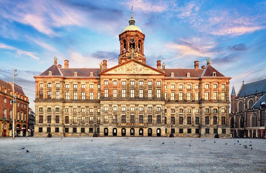 Amsterdam Old Town Highlights Private Guided Walking Tour - What $214 per person gets you