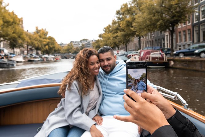 Amsterdam Open Boat Tour with Local Guide - Setting off from the mooring
