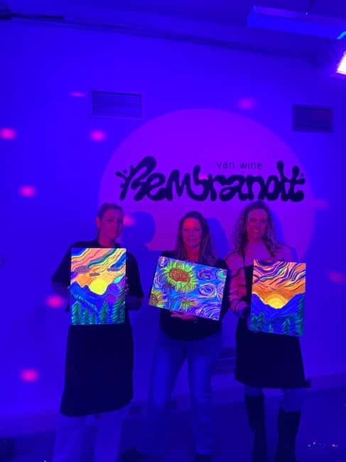 Amsterdam: Paint and Sip in the Dark at Rembrandt van Wine - Who will enjoy this Amsterdam activity most