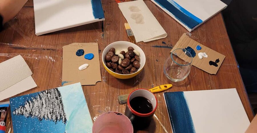 Amsterdam: Paint and Sip Workshop for (Bachelorette) Parties - Key points to know before you book