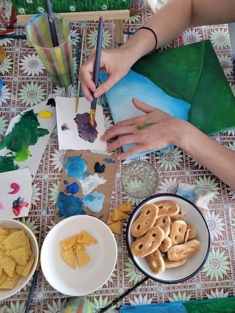 Amsterdam: Paint and Sip Workshop for (Bachelorette) Parties - Why this Amsterdam activity works for a celebration