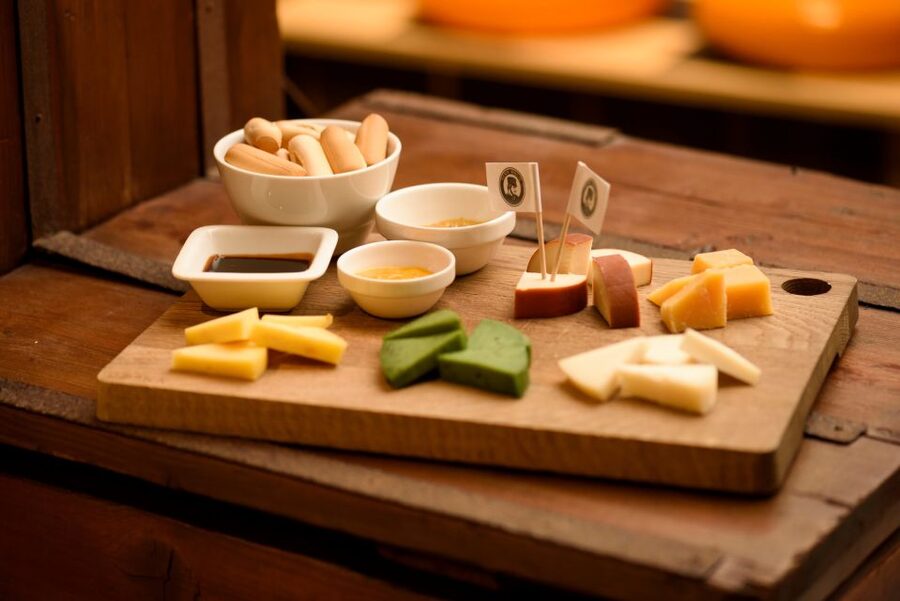 Amsterdam: Premium Henri Willig Cheese Tasting Experience - Key points to know before you book