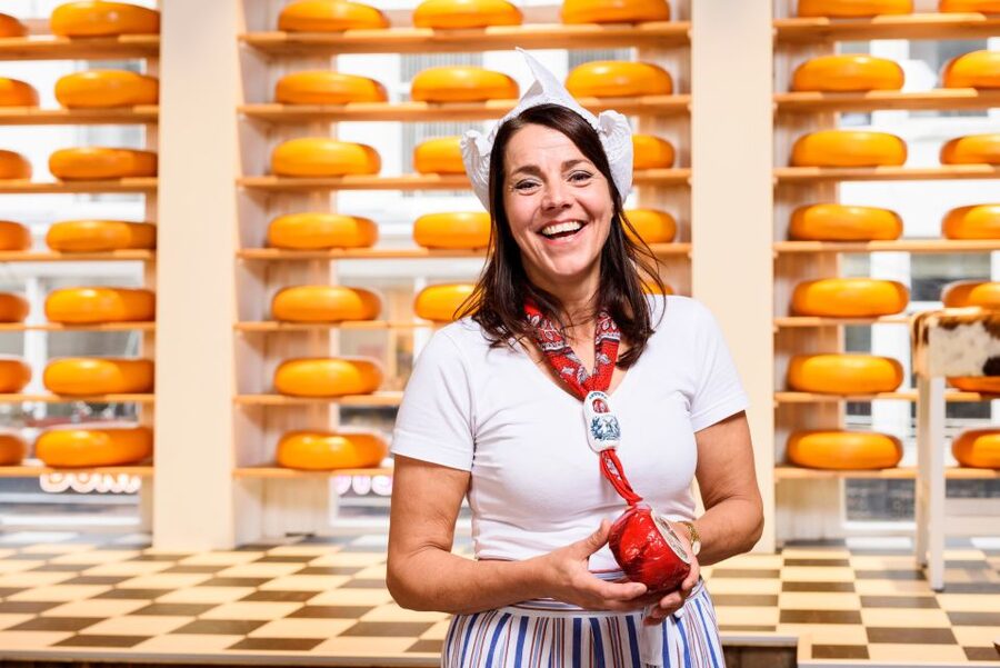Amsterdam: Premium Henri Willig Cheese Tasting Experience - Entering Henri Willig’s family story