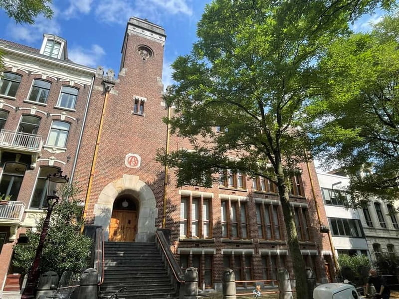 Amsterdam: Private Anne Frank and Jewish History Tour - Price, private value, and group size