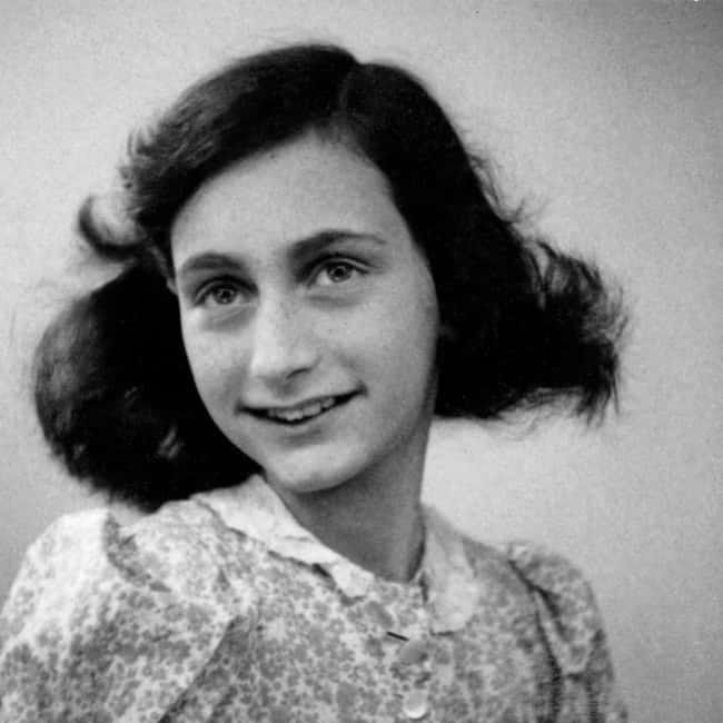 Amsterdam: Private Anne Frank and Jewish History Tour - Meeting at the Portuguese Synagogue