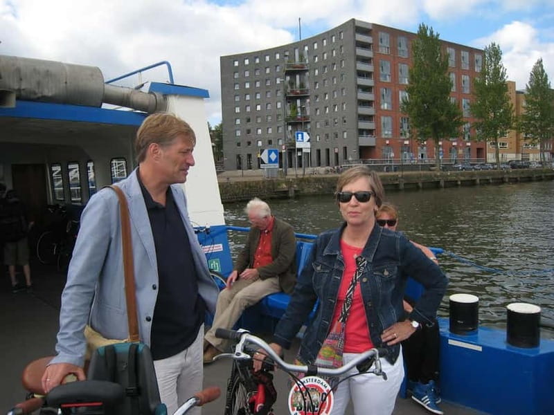 Amsterdam: Private Bike Tour - Getting comfortable on Amsterdam’s bike lanes