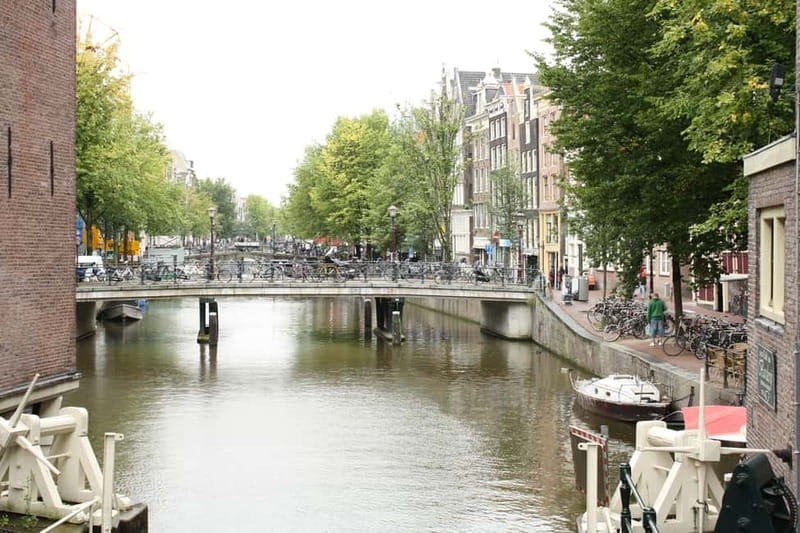 Amsterdam: Private Bike Tour - The warehouse district on three reclaimed islands