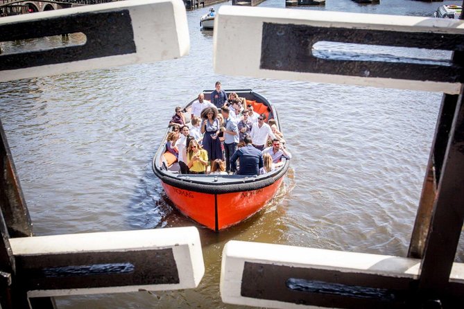 Amsterdam Private Boat Trip With Skipper, Burger and Beers - From NEMO to the medieval center
