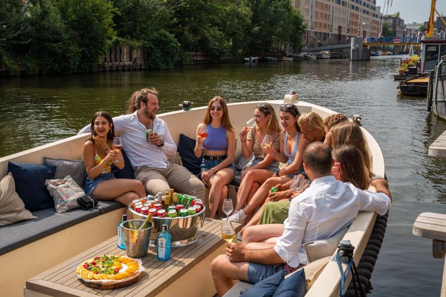 Amsterdam: Private Canal Booze Cruise with Unlimited Drinks - The Seven Bridges Viewpoint