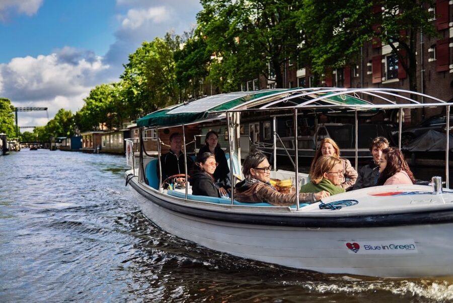Amsterdam: Private Canal Tour - Seven Bridges, Dancing Houses, and Monet’s Amsterdam