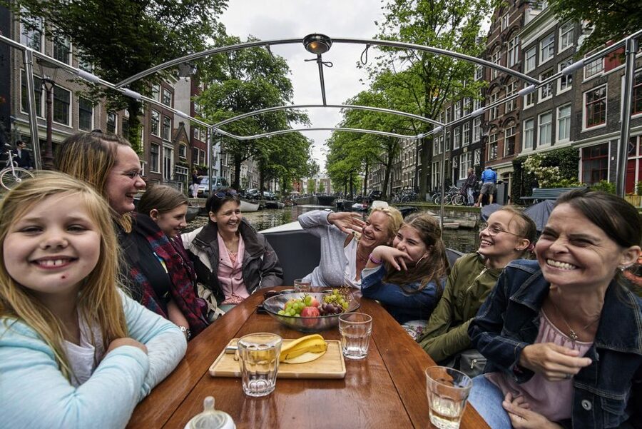 Amsterdam: Private Canal Tour - Drinks, snacks, and the practical comfort level