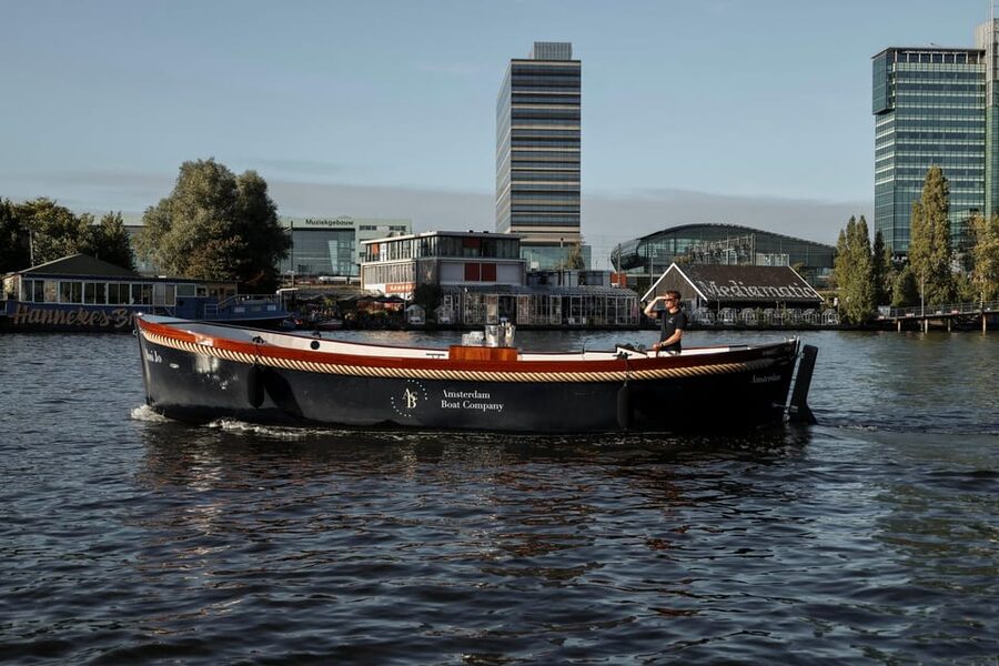 Amsterdam: Private City Canal Cruise With Unlimited Drinks - The drinks question needs a firm answer