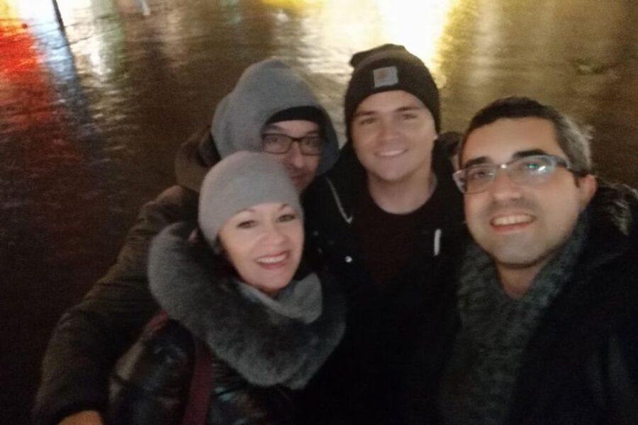 Amsterdam: Private custom tour with a local guide - A private way to get your bearings in Amsterdam