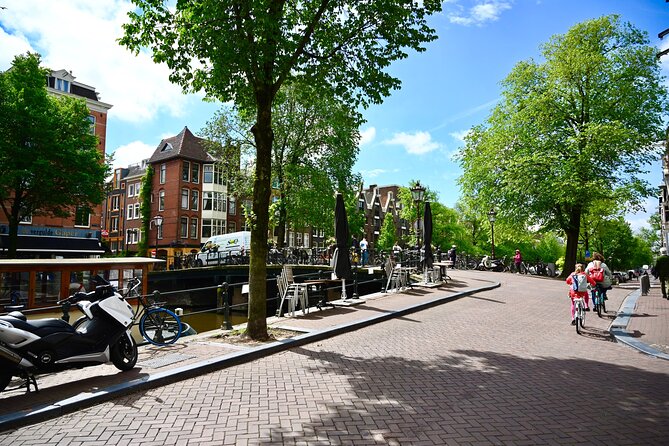 Amsterdam Private Food Tour +10 Classic Tastings in Jordaan Area - Key points at a glance