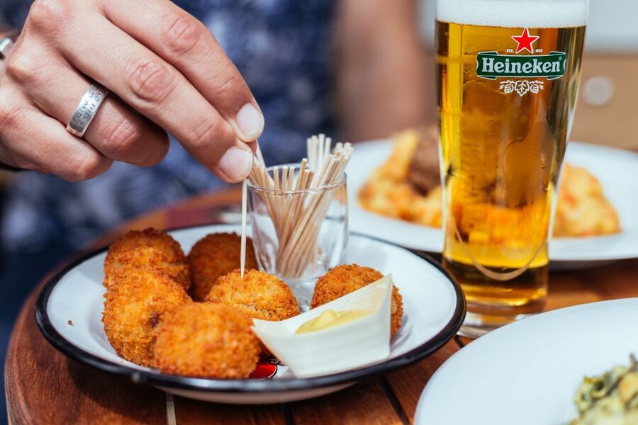Amsterdam: Private Food Tour with a Local - Surinamese and Indonesian flavors in Amsterdam