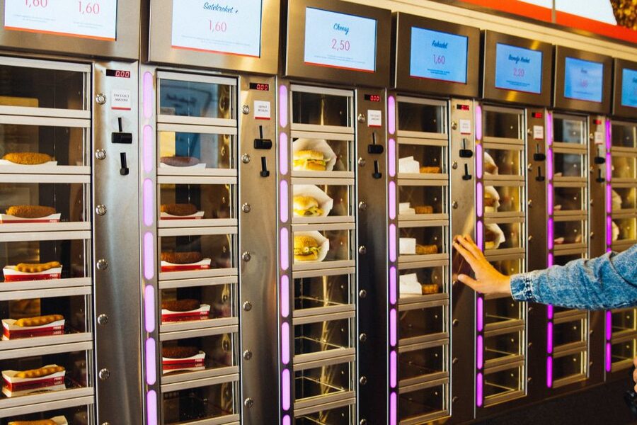 Amsterdam: Private Food Tour with a Local - What guides add to the three-hour route