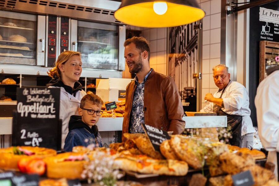 Amsterdam: Private Food Tour with a Local - Stroopwafel, bitterballen, and the Dutch snack table