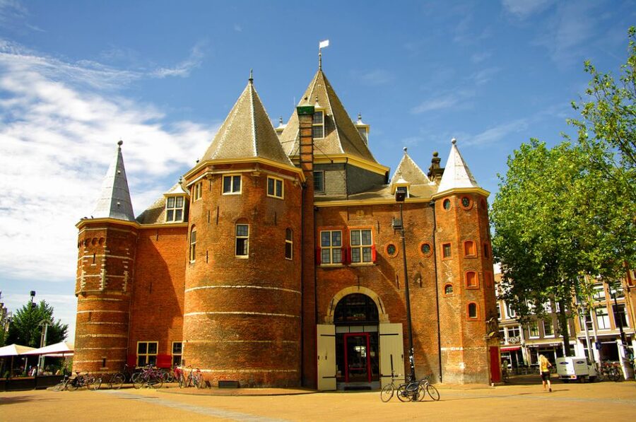 Amsterdam: Private Guided Walking Tour - Price, group size, and what is included