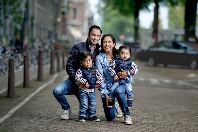 Amsterdam Private Photo Session Tour - Reguliersgracht brings old Amsterdam close up