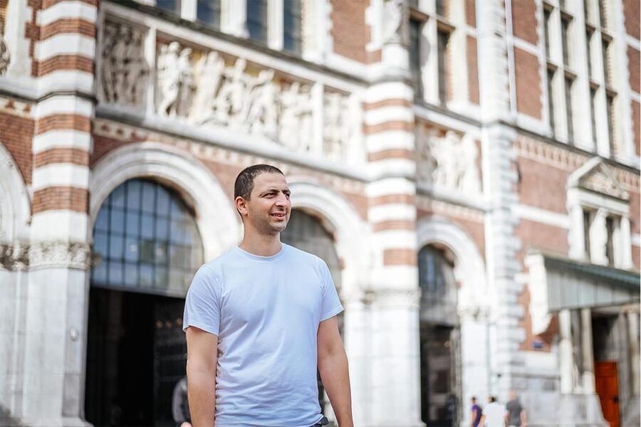 Amsterdam: Private Photoshoot in iconic locations - Final Call: Book It for Photos, Not Sightseeing