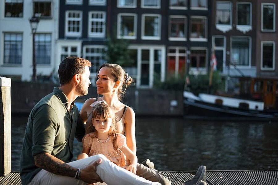 Amsterdam: Private Photoshoot in iconic locations - Why a Short Photo Session Can Work in Amsterdam