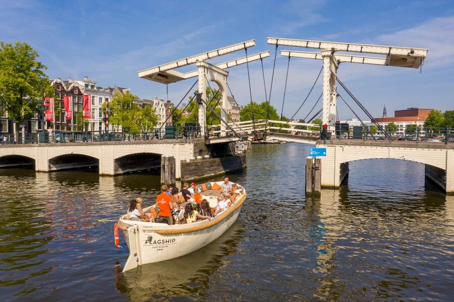 Amsterdam: Private Prosecco Canal Cruise Tour - Is $280 per person good value?