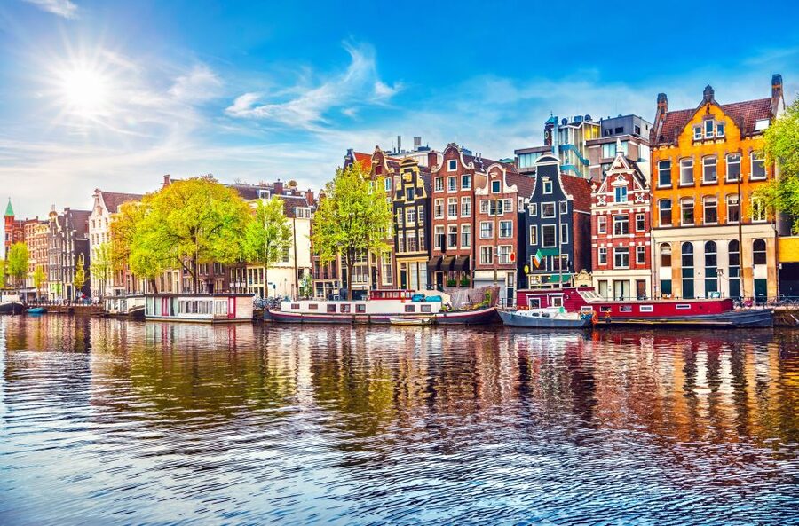 Amsterdam: Private Prosecco Canal Cruise Tour - Merchant houses and the Canal Belt