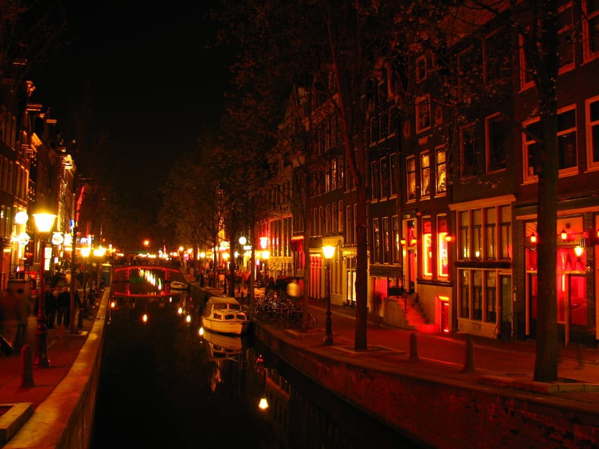 Amsterdam: Private Red Light District Tour in Spanish - Starting near Amsterdam Central Station